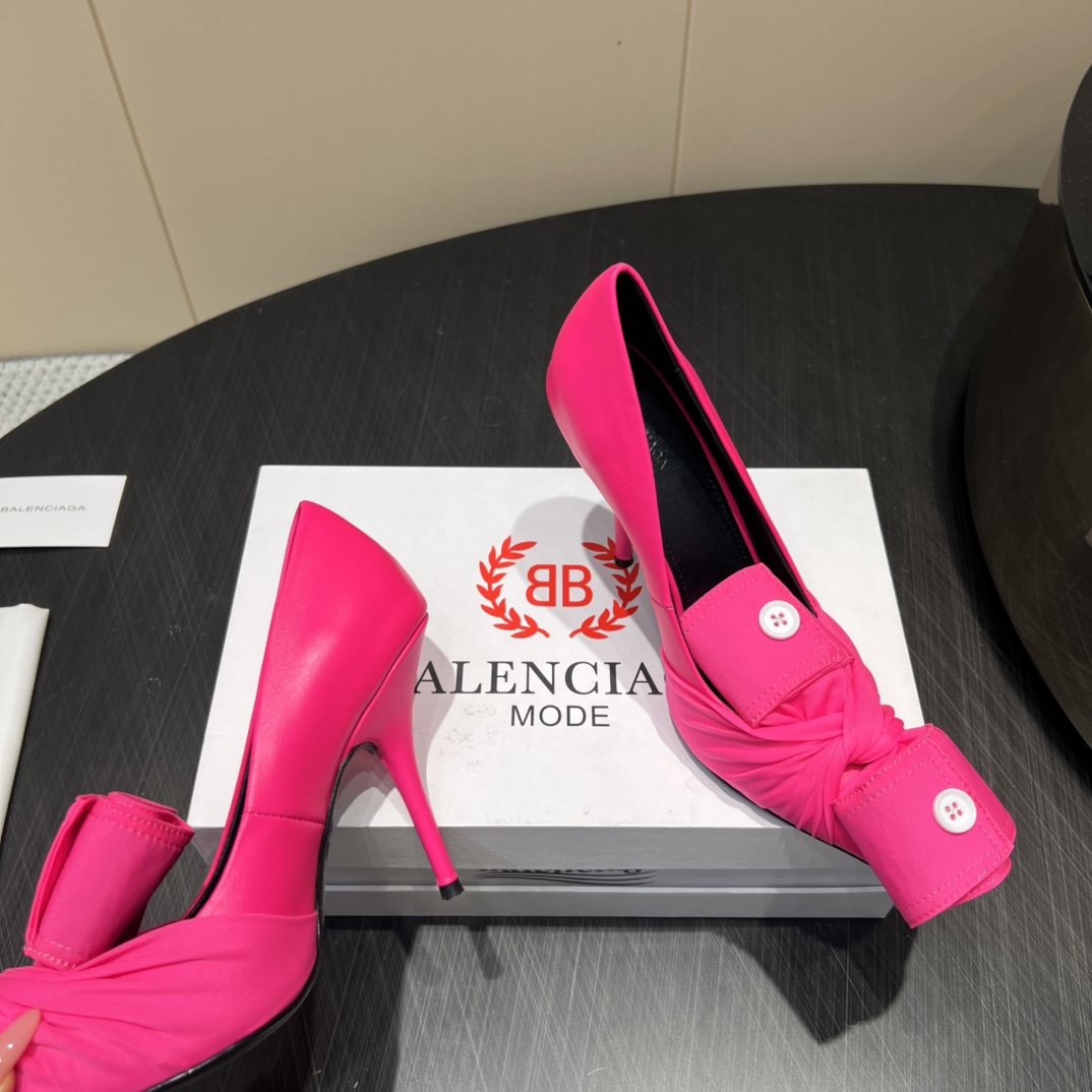 “720 Monopoly Top Version High Heels: Custom Italian Design with Sheepskin and Shellfish Buttons” - 图片 5