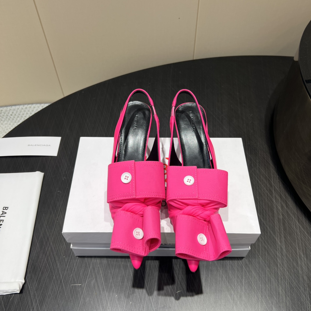 “720 Monopoly Top Version High Heels: Italian Leather, Sheepskin, Button Details, 5cm Heel Height (2025 Collection)” - 图片 2