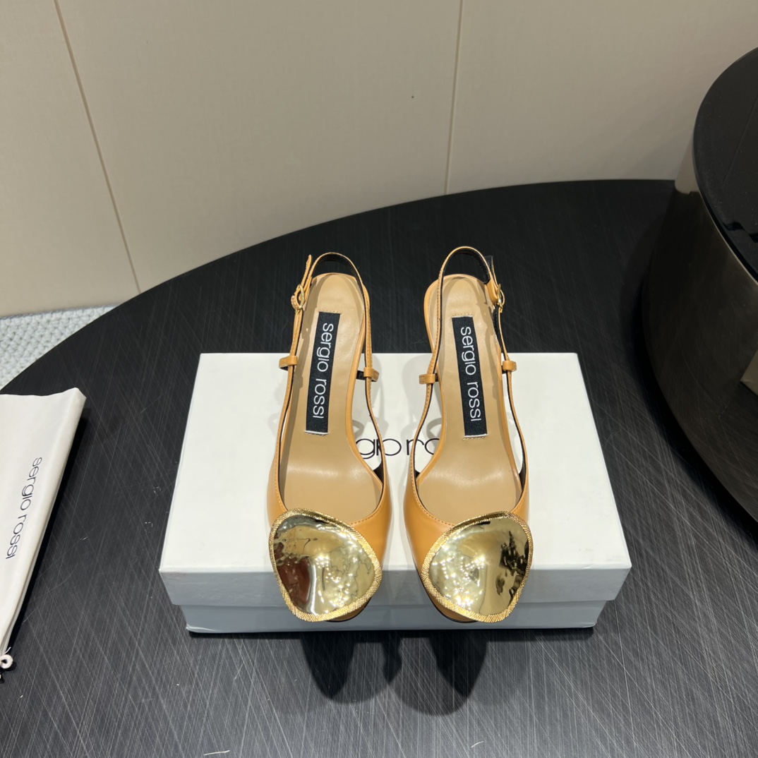 NO:461430,'Exclusive Top Version' serglorossl2025vs early autumn latest fashion series... [Round toe big button high heel single shoes] YB consistent original shoes development last shape. Major fashion bloggers and celebrities, Internet celebrities, have already paired it. Such outstanding beauty is unforgettable!  Original custom sheepskin fabric, original custom sheepskin inner lining, original custom sheepskin foot pad original custom sheepskin outsole: original imported genuine leather outsole heel height 8.5cm, size 35-39 (40. Customized without return and exchange) Packaging original full set of packaging color official website synchronous update, single shoes, loro piano, sheepskin, Leather soles19860909《独家顶级版本》 serglorossl2025vs早秋最新时装系列……【圆头大扣高跟单鞋】 YB一致原鞋开发楦型 各大时尚博主及明星、网红、已经人手一对,如此出众的美,让人过目不忘！ 面料原版定制羊皮 内里原版定制羊皮 垫脚原版定制羊皮 大底: 原版进口真皮大底 跟高8.5cm 码数35-39（40.定制不退换） 包装原版全套包装 颜色官网同步更新,单鞋,loro piana,sheepskin,Leather soles,Women's Shoes