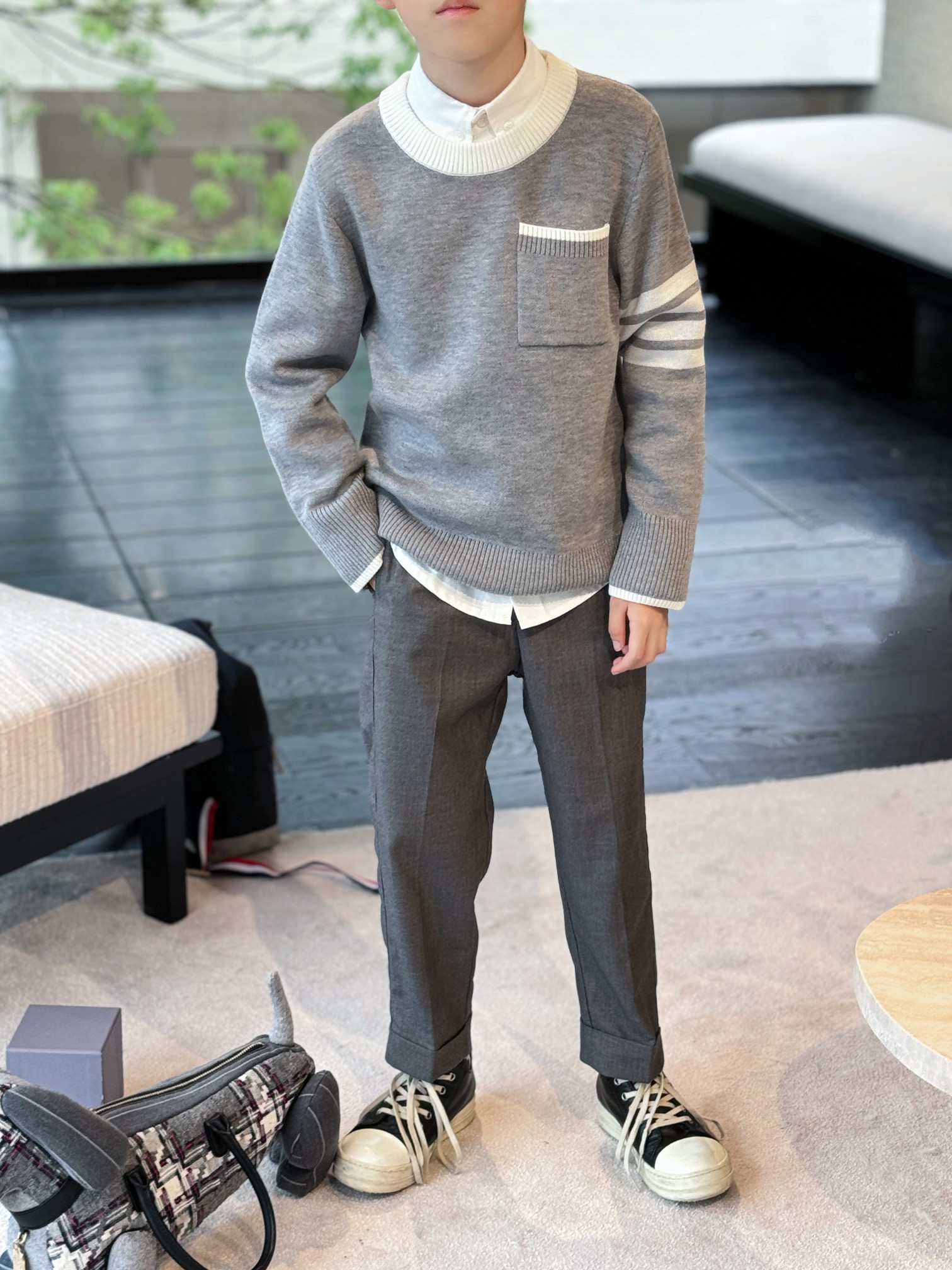 Stylish 2024 TB Pocket Sweater: Cash 100-160, College Fashion Statement with Bright Eyes. - 图片 5