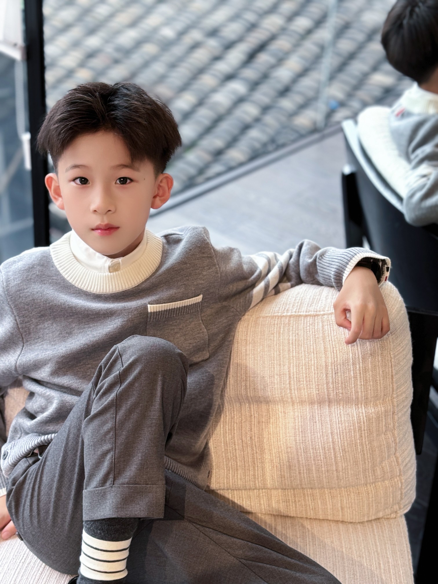 Stylish 2024 TB Pocket Sweater: Cash 100-160, College Fashion Statement with Bright Eyes. - 图片 8