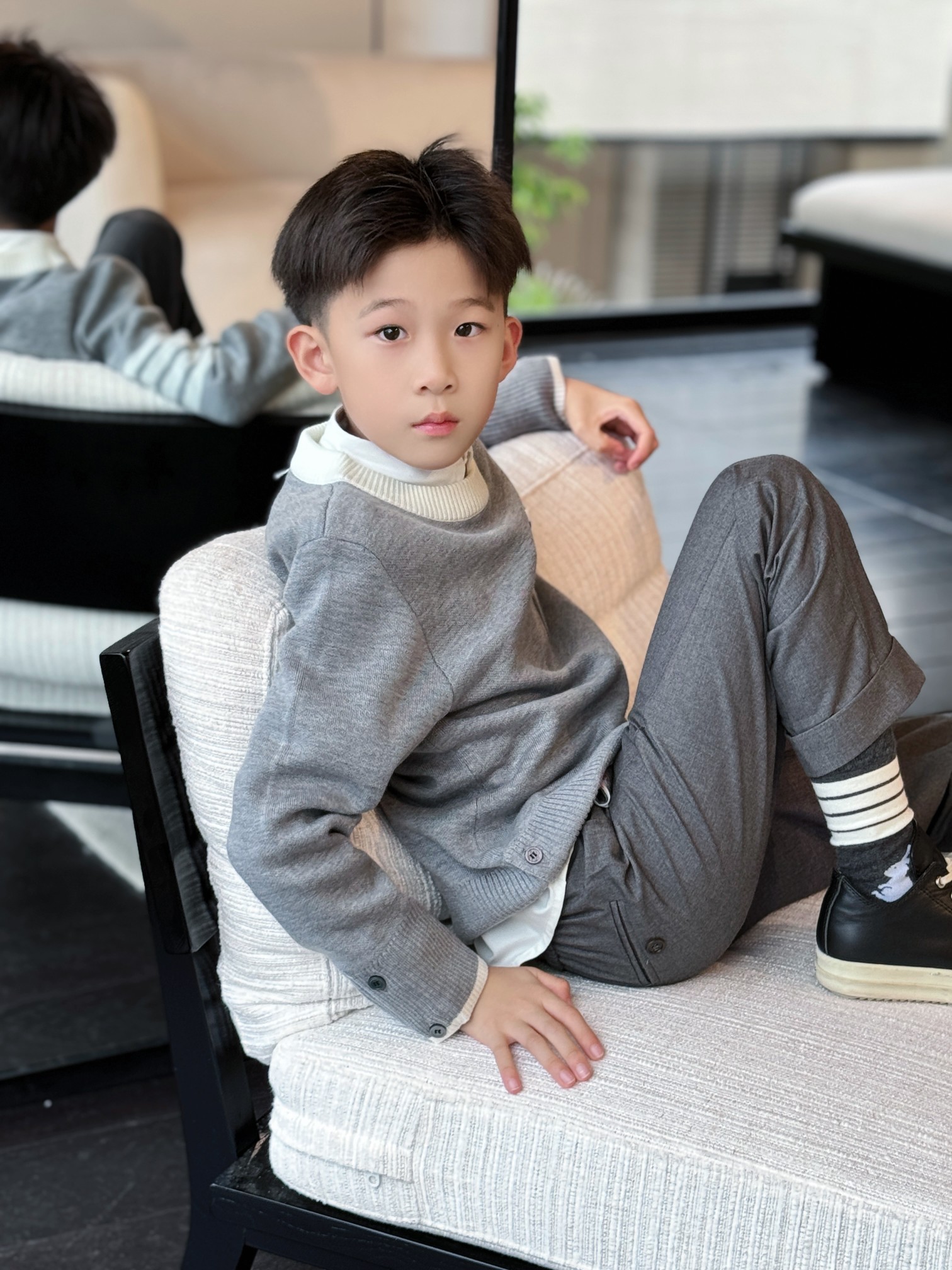 Stylish 2024 TB Pocket Sweater: Cash 100-160, College Fashion Statement with Bright Eyes. - 图片 7