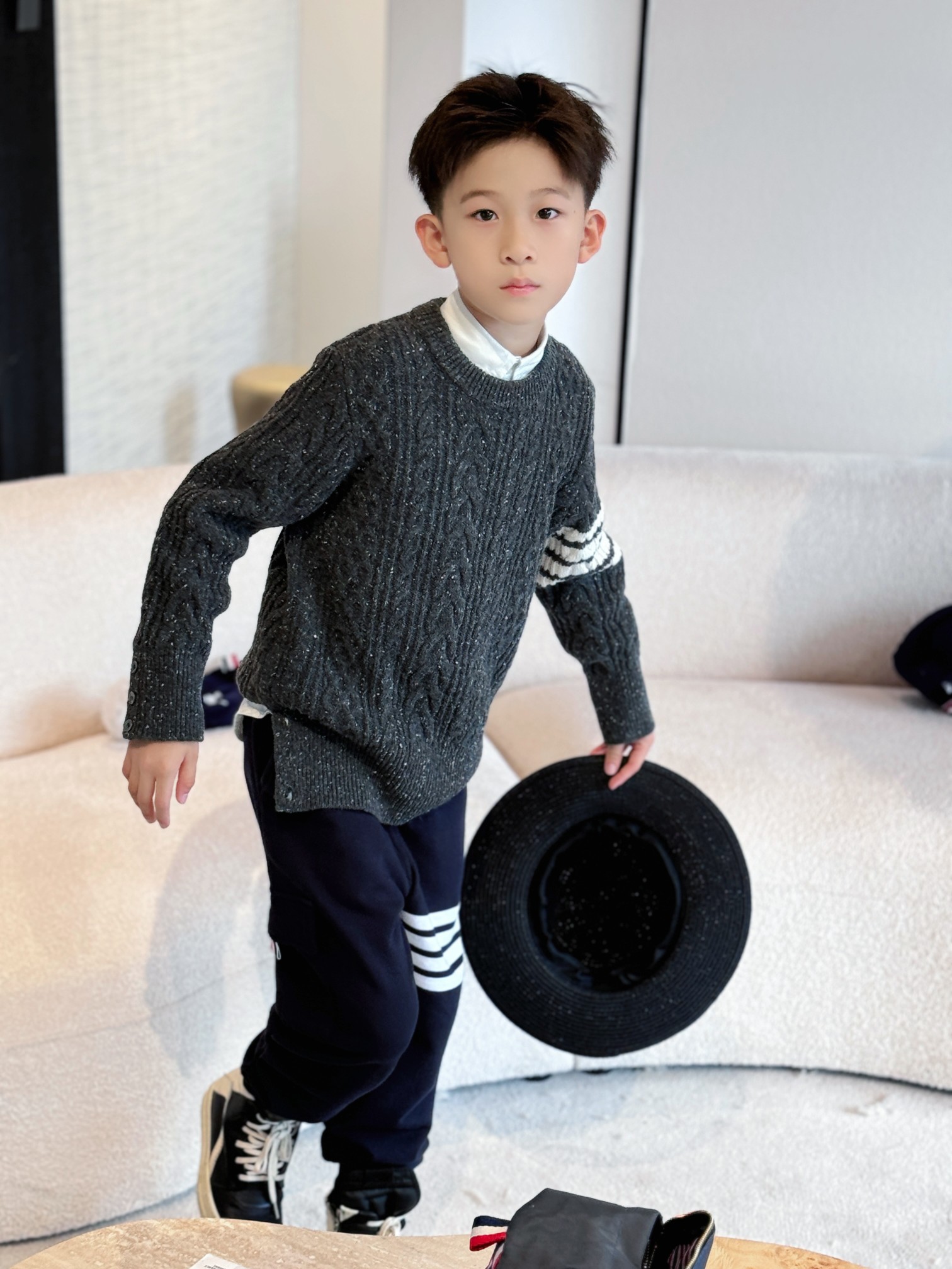 2024 TB Family Sweater Collection: Stylish, Warm, and Cozy - 图片 6