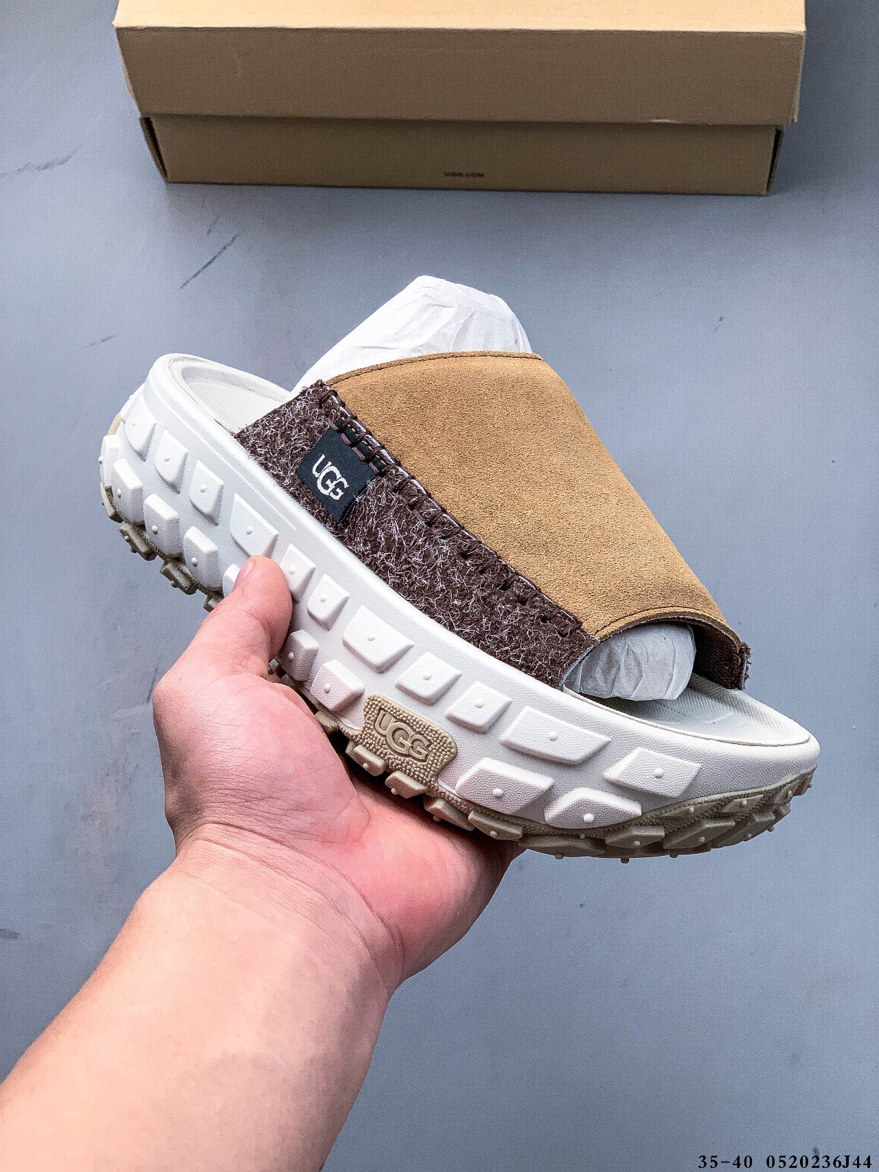 UGG [Mismo estilo de celebridad] Nuevo estilo para primavera y verano Zapatillas con suela de neumático W Venture Daze …
