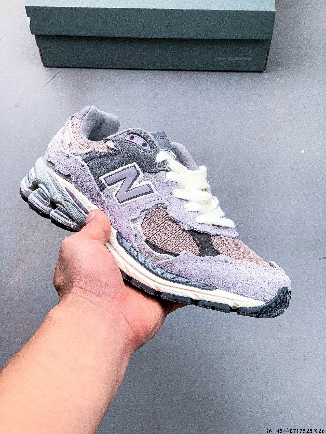 新百伦 NEW BALANCE NB2002 复古运动鞋 WL2002RA全球首发专治各种不帅 鞋身轻便 舒适性相当不错 #原厂代工 正单规格生产 头层小牛皮 橡胶大底 出口外贸订单 鞋子细节几乎和正品一模一样 上身随意搭配 百看不厌 0717525X26