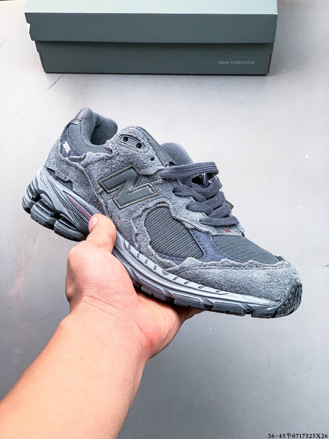 新百伦 NEW BALANCE NB2002 复古运动鞋 WL2002RA全球首发专治各种不帅 鞋身轻便 舒适性相当不错 #原厂代工 正单规格生产 头层小牛皮 橡胶大底 出口外贸订单 鞋子细节几乎和正品一模一样 上身随意搭配 百看不厌 0717525X26