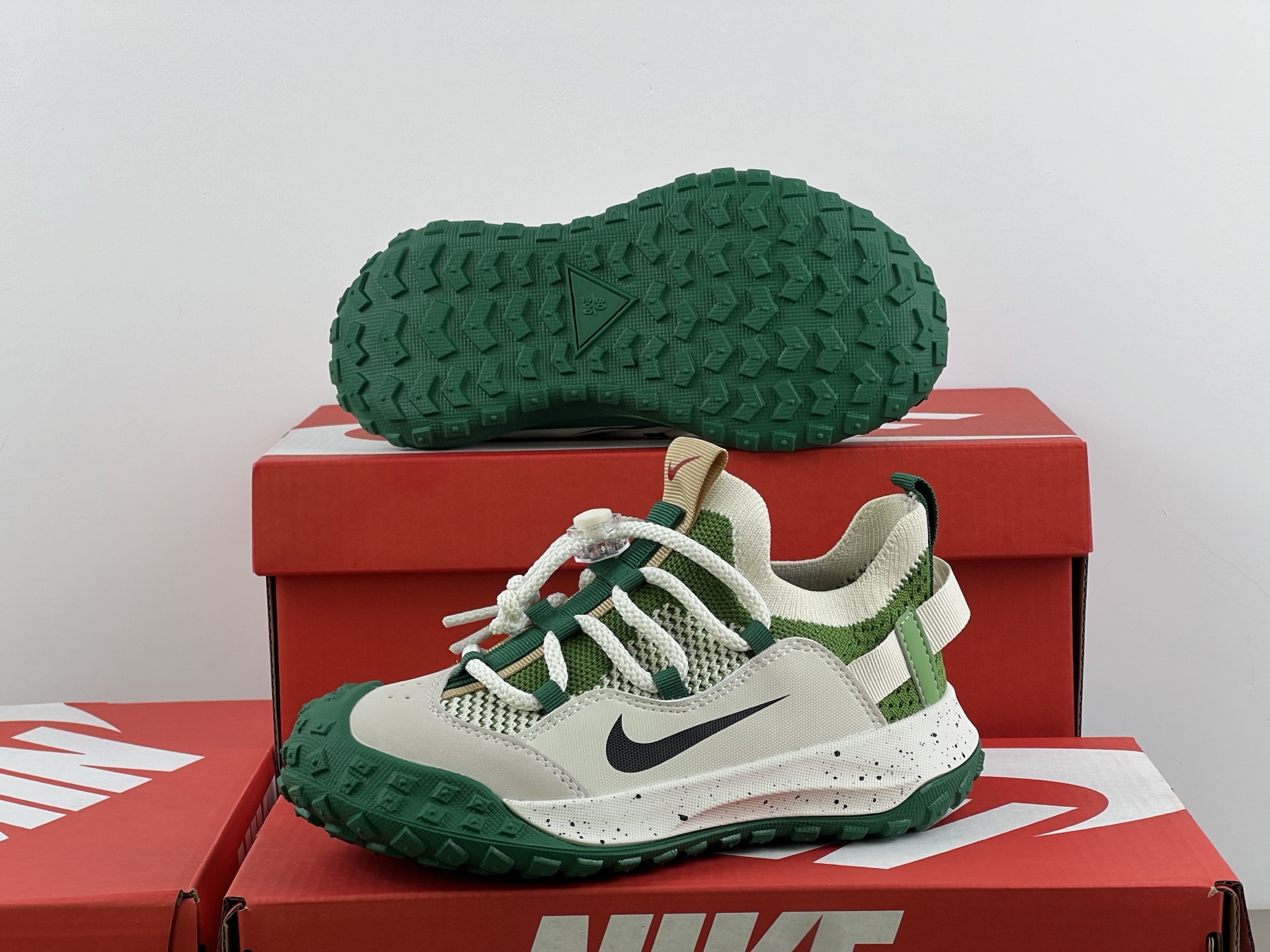 图片[4]-耐克飞织面轮胎底儿童一脚蹬运动鞋26-37 2025耐克秋季新款轮胎底儿童运动鞋松紧带登山休闲童鞋，飞织韩版轮胎底防滑底透气户外轻便运动鞋-选品中心