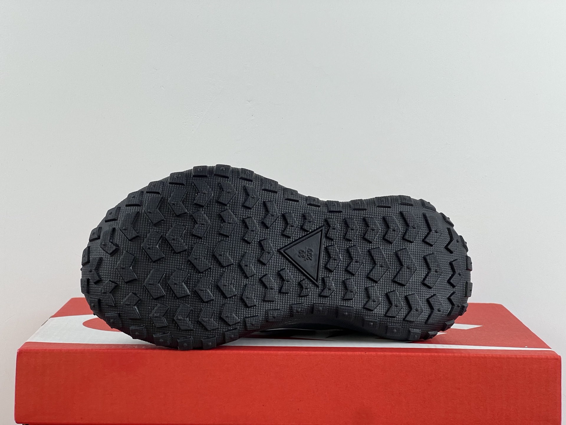 图片[8]-耐克飞织面轮胎底儿童一脚蹬运动鞋26-37 2025耐克秋季新款轮胎底儿童运动鞋松紧带登山休闲童鞋，飞织韩版轮胎底防滑底透气户外轻便运动鞋-选品中心