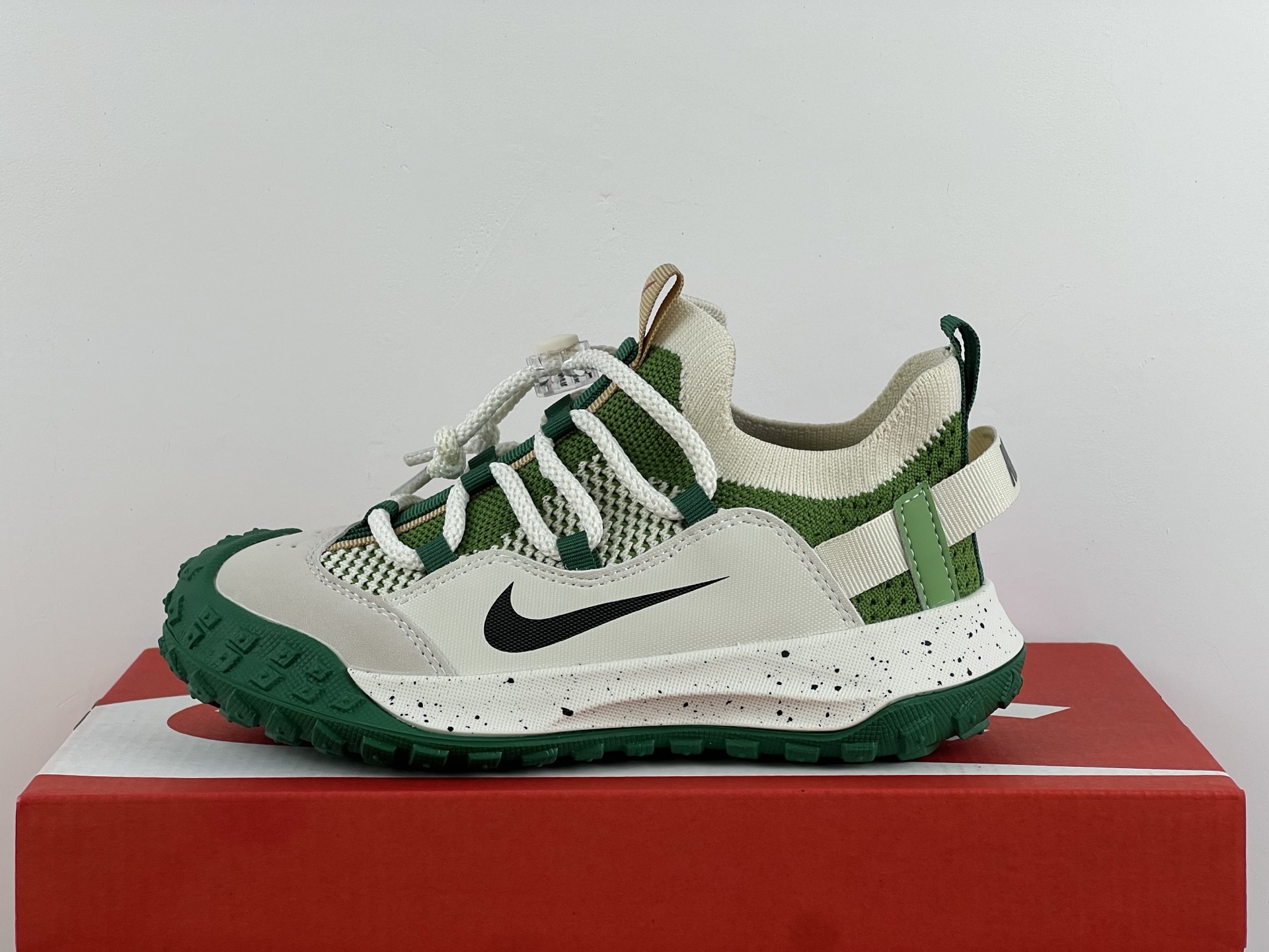 图片[5]-耐克飞织面轮胎底儿童一脚蹬运动鞋26-37 2025耐克秋季新款轮胎底儿童运动鞋松紧带登山休闲童鞋，飞织韩版轮胎底防滑底透气户外轻便运动鞋-选品中心