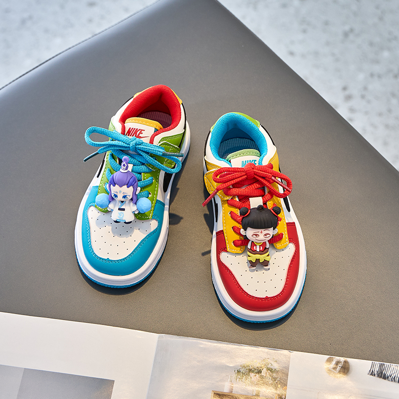 图片[2]-耐克AJ鸳鸯系列童鞋26-35 🚘2025耐克乔1卡通篮球鞋男女童鞋官网最新秋款🛵 💕Nike AIR JORDAN AJ1 鸳鸯系列哪吒+敖丙拼接童鞋💘-选品中心