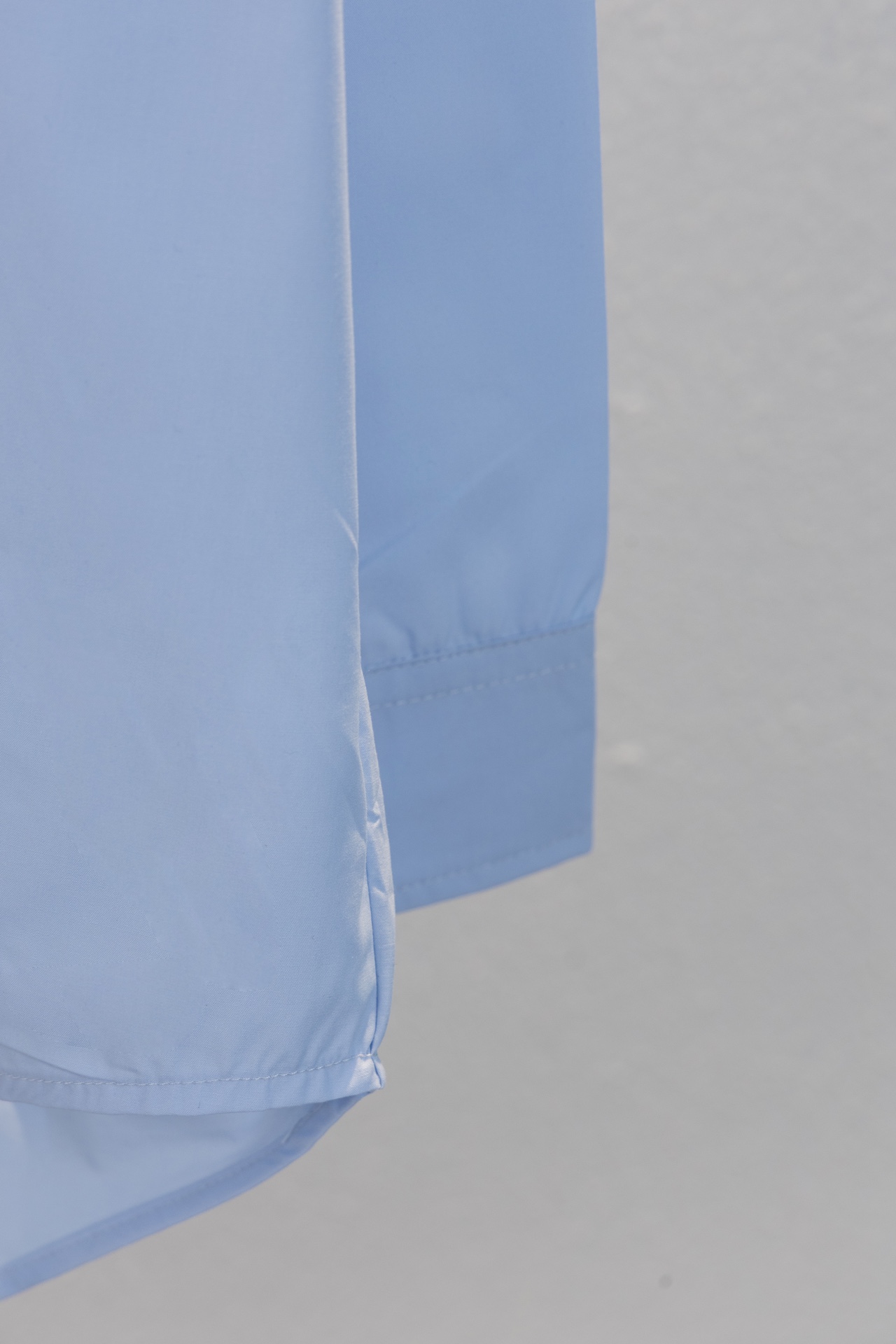 “High-End Loewe Shirt in Soft Custom Fabric, Light Blue, SM-XL Sizes” - 图片 8