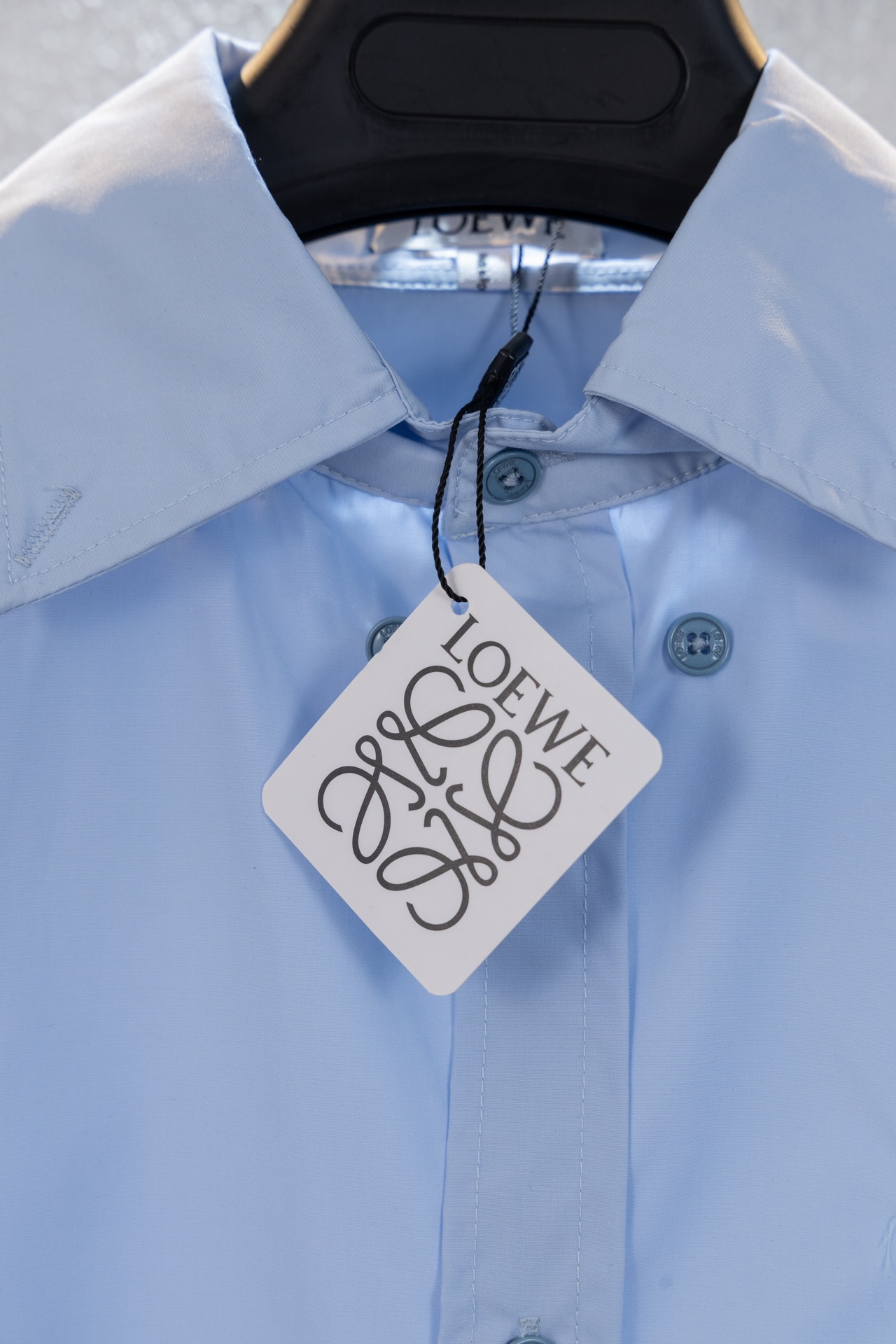 “High-End Loewe Shirt in Soft Custom Fabric, Light Blue, SM-XL Sizes” - 图片 9