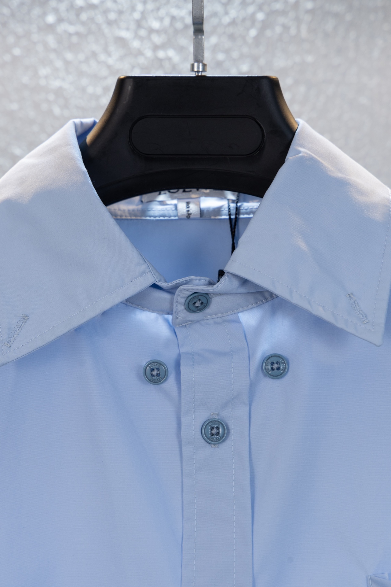 “High-End Loewe Shirt in Soft Custom Fabric, Light Blue, SM-XL Sizes” - 图片 3