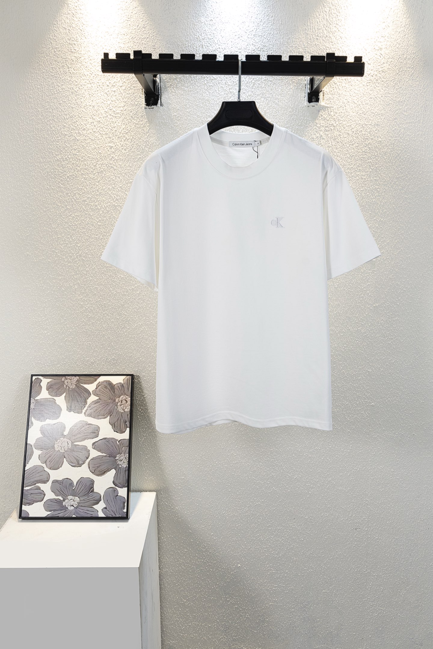 Versión de primera calidad, modelo C012, cain klein 24ss camiseta casual de cuello redondo para hombre y mujer, réplica…