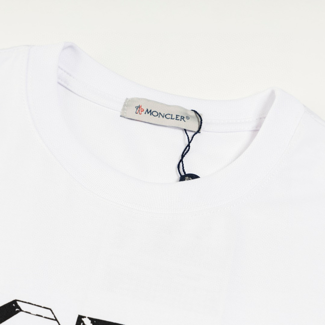 Moncler 2025 Collection: Custom 3D Logo T-Shirts in Black & White, Unisex XS-L. - 图片 4