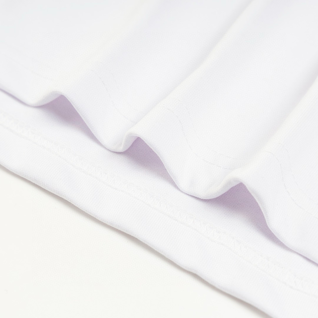 Moncler 2025 Collection: Custom 3D Logo T-Shirts in Black & White, Unisex XS-L. - 图片 9