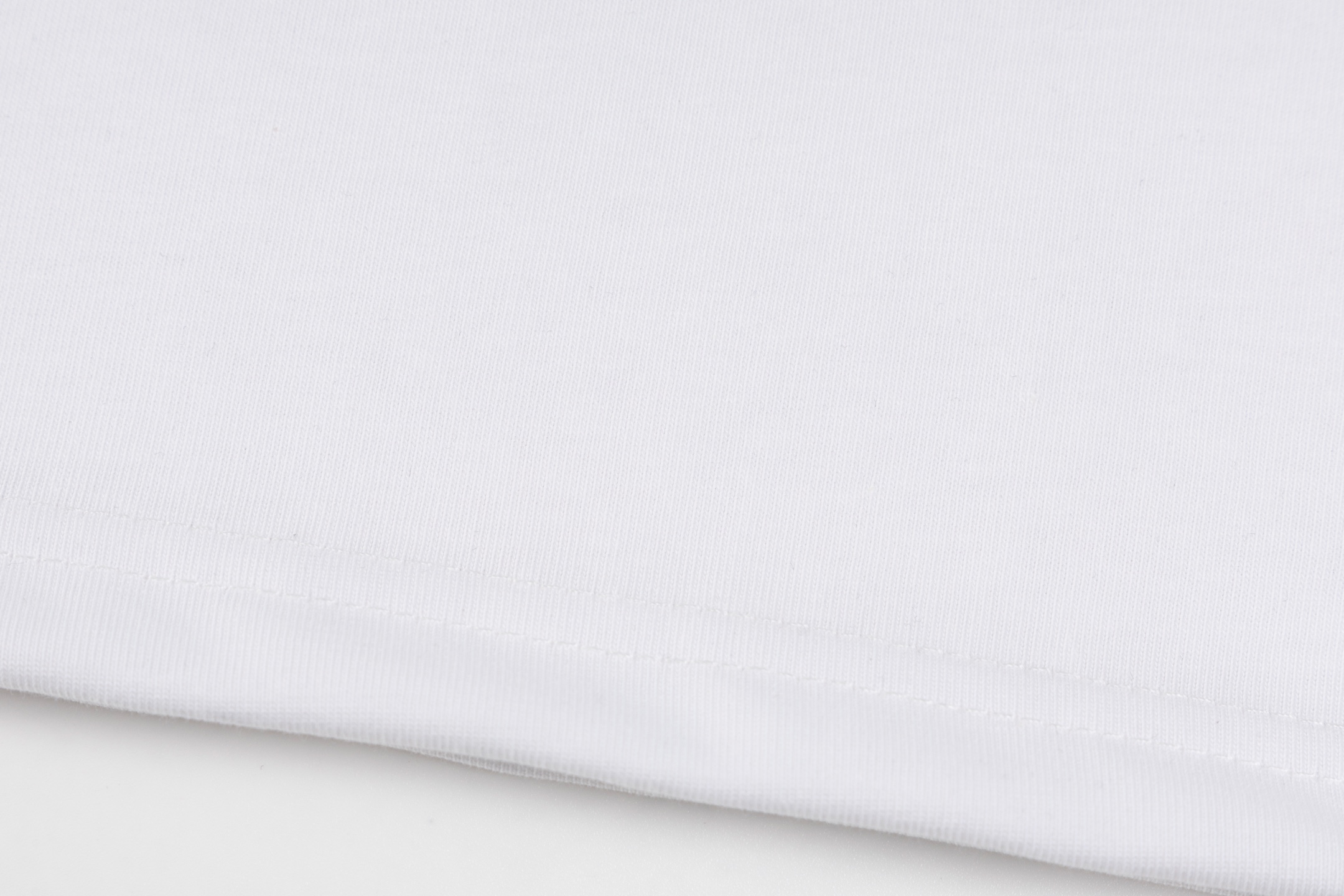 High-End Couple T-Shirts 2025: White Cotton, Unisex, XS-L, High Quality - 图片 7