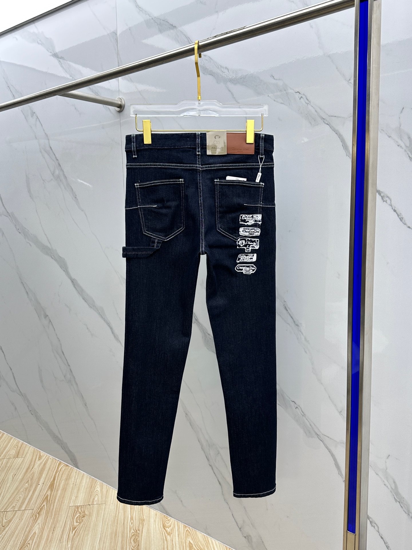  🆕Christian Dior·迪奥 🔥高端定制、2025早春最新款小脚牛仔裤 柜台同步发售 进口固色