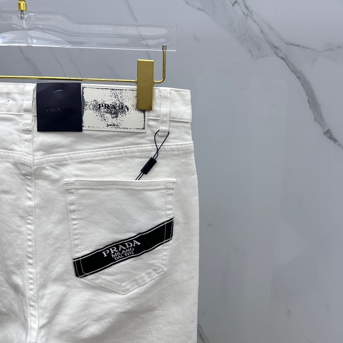  🆕Prada·普拉达 🔥高端定制、2025早春最新款小脚牛仔裤 柜台同步发售 进口固色面料 原版定制复