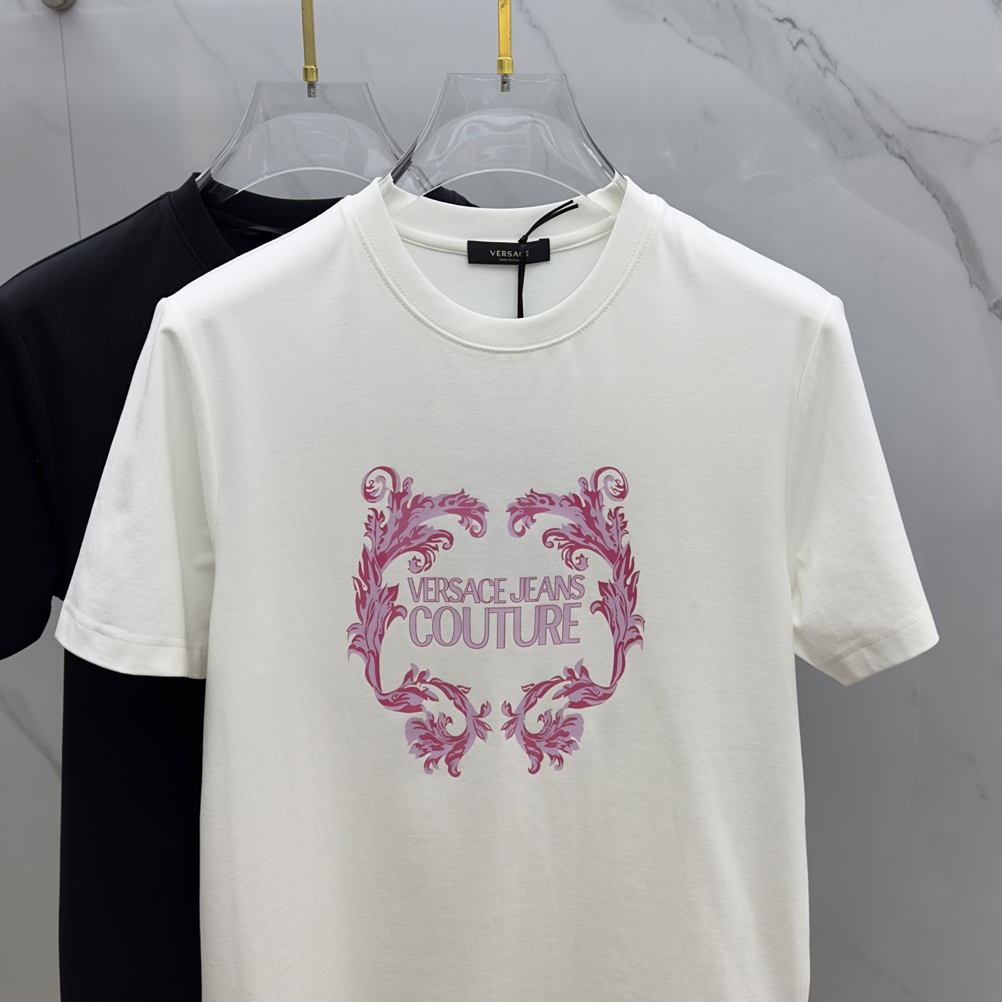  🆕VERSACE·范思哲 高定纯棉面料 2025春夏新品上市🍃时尚经典圆领短袖👍🏻时尚单品设计，更加时