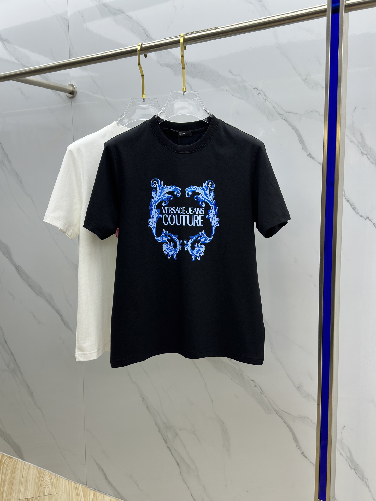  🆕VERSACE·范思哲 高定纯棉面料 2025春夏新品上市🍃时尚经典圆领短袖👍🏻时尚单品设计，更加时