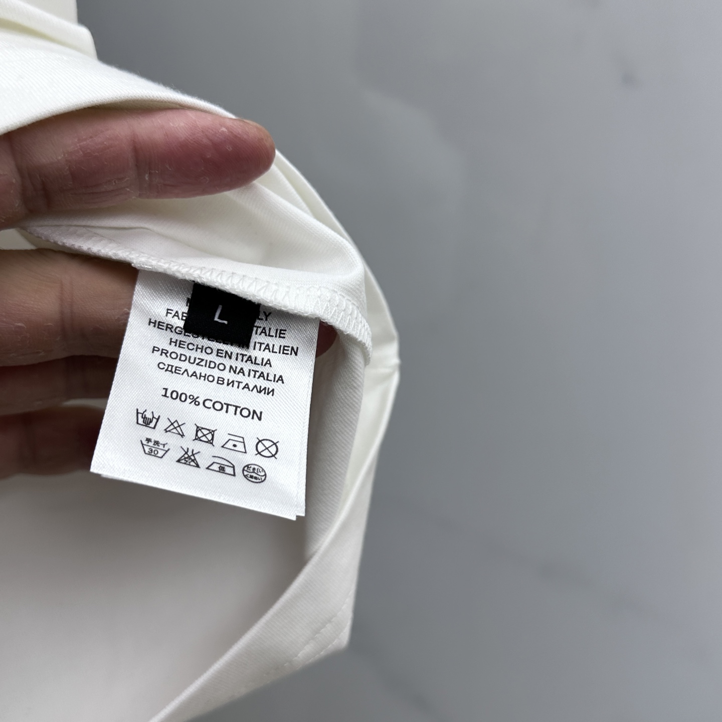  🆕GUCCI·古驰 高定纯棉面料 2025春夏新品上市🍃时尚经典圆领短袖👍🏻时尚单品设计，更加时尚舒适