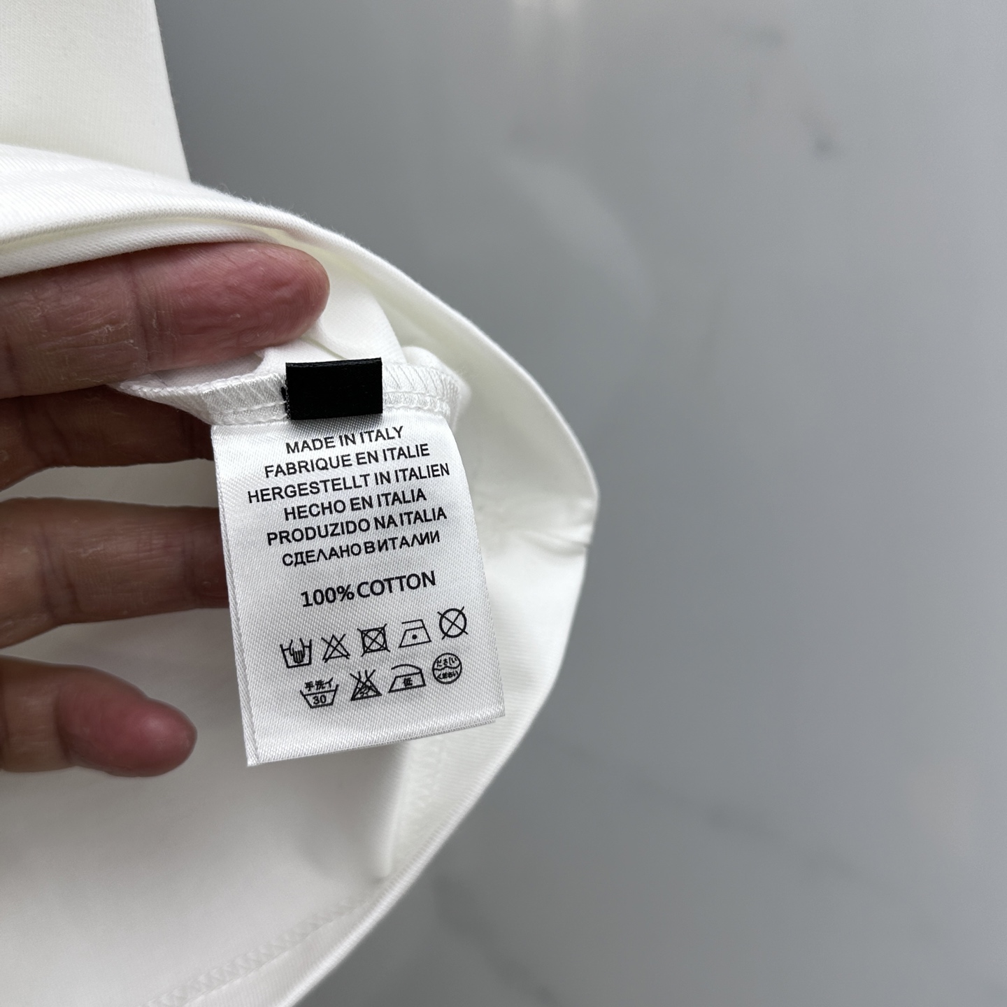  🆕Moncler·蒙口  高定纯棉面料 2025春夏新品上市🍃时尚经典圆领短袖👍🏻时尚单品设计，更加时