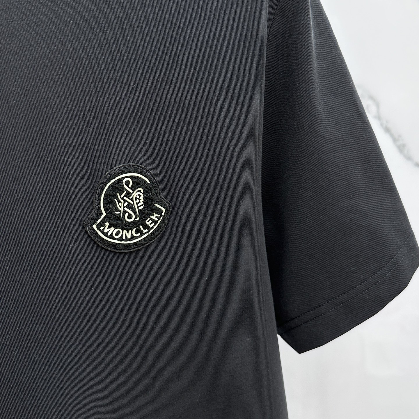  🆕Moncler·蒙口  高定纯棉面料 2025春夏新品上市🍃时尚经典圆领短袖👍🏻时尚单品设计，更加时