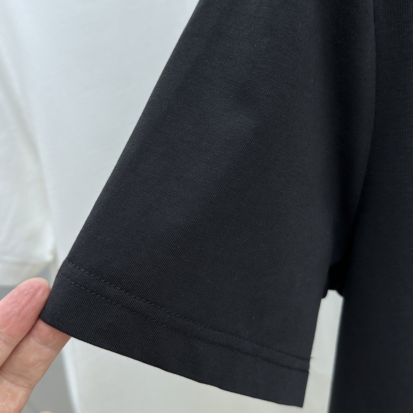  🆕Moncler·蒙口  高定纯棉面料 2025春夏新品上市🍃时尚经典圆领短袖👍🏻时尚单品设计，更加时