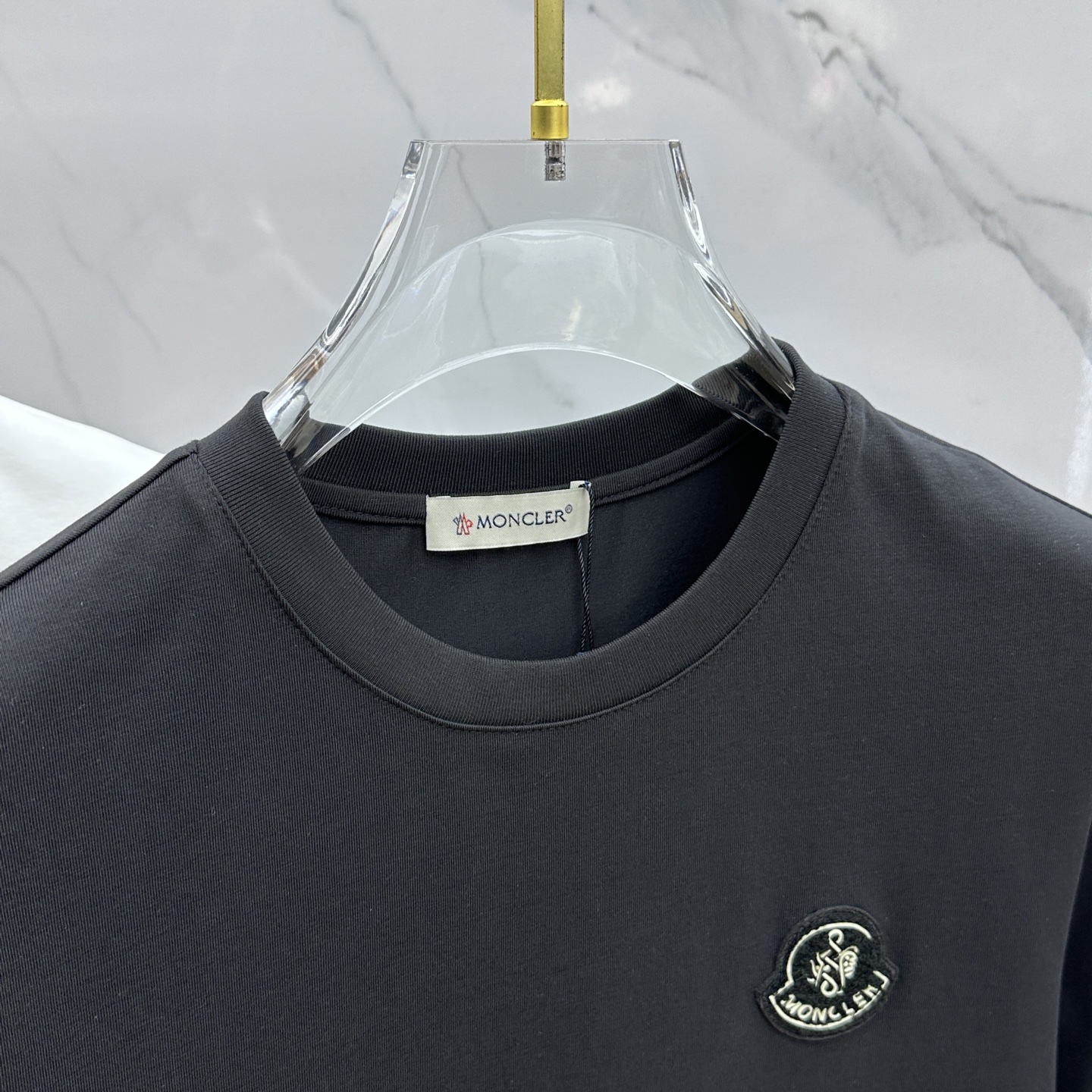  🆕Moncler·蒙口  高定纯棉面料 2025春夏新品上市🍃时尚经典圆领短袖👍🏻时尚单品设计，更加时