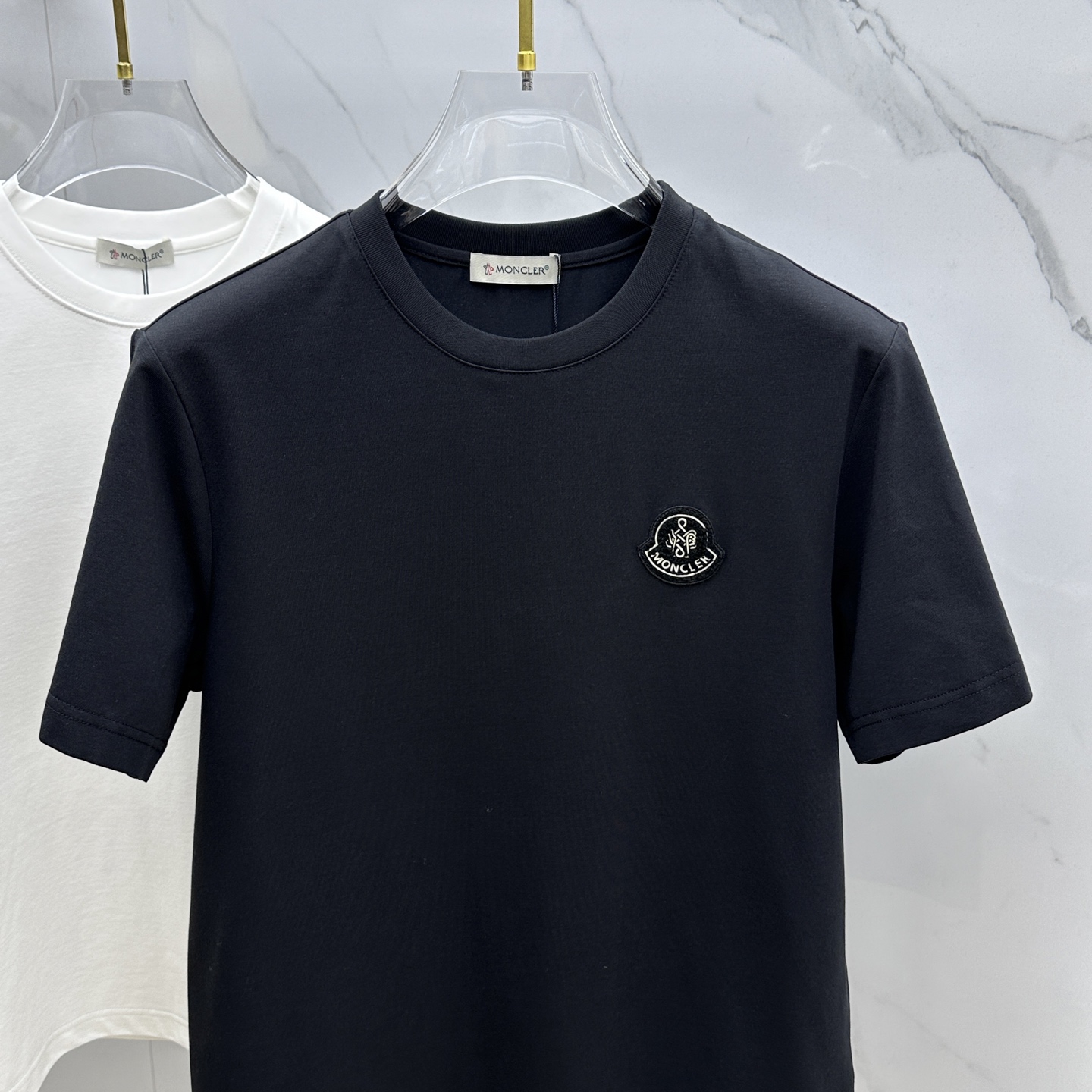  🆕Moncler·蒙口  高定纯棉面料 2025春夏新品上市🍃时尚经典圆领短袖👍🏻时尚单品设计，更加时