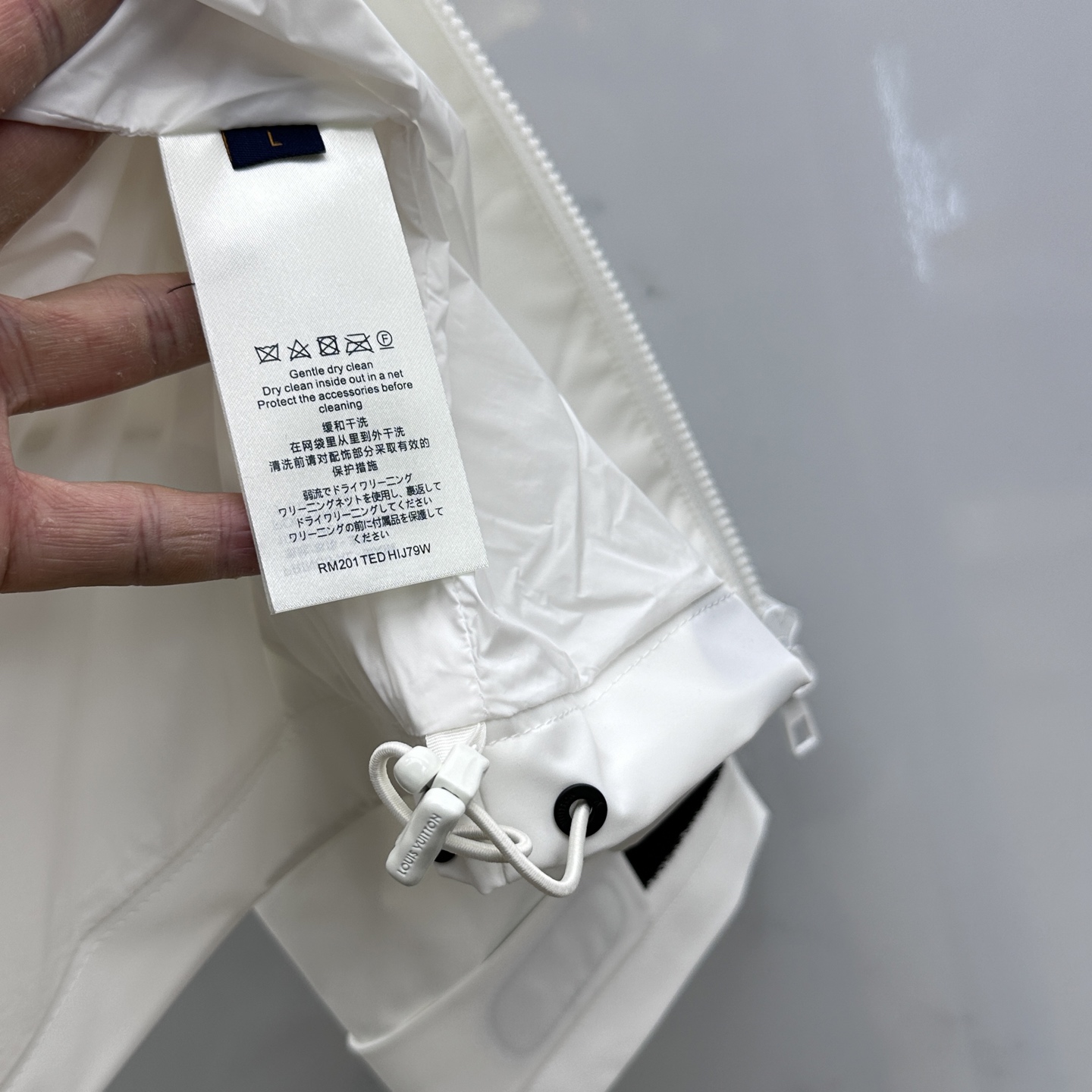 。 🆕LV·路易威登 2025开秋新款男士夹克连帽（不可拆卸）外套，原单三标齐全高端版本！拉链款式 高定