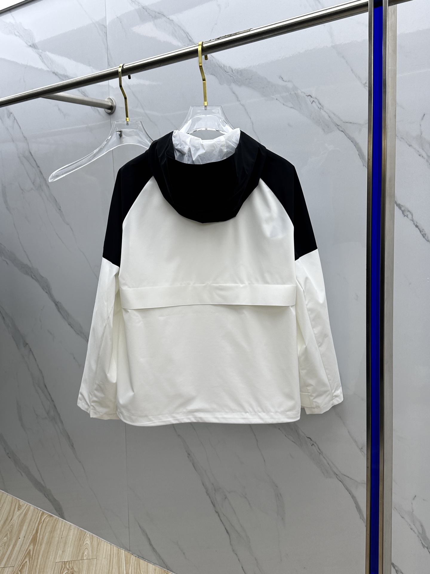 。 🆕LV·路易威登 2025开秋新款男士夹克连帽（不可拆卸）外套，原单三标齐全高端版本！拉链款式 高定