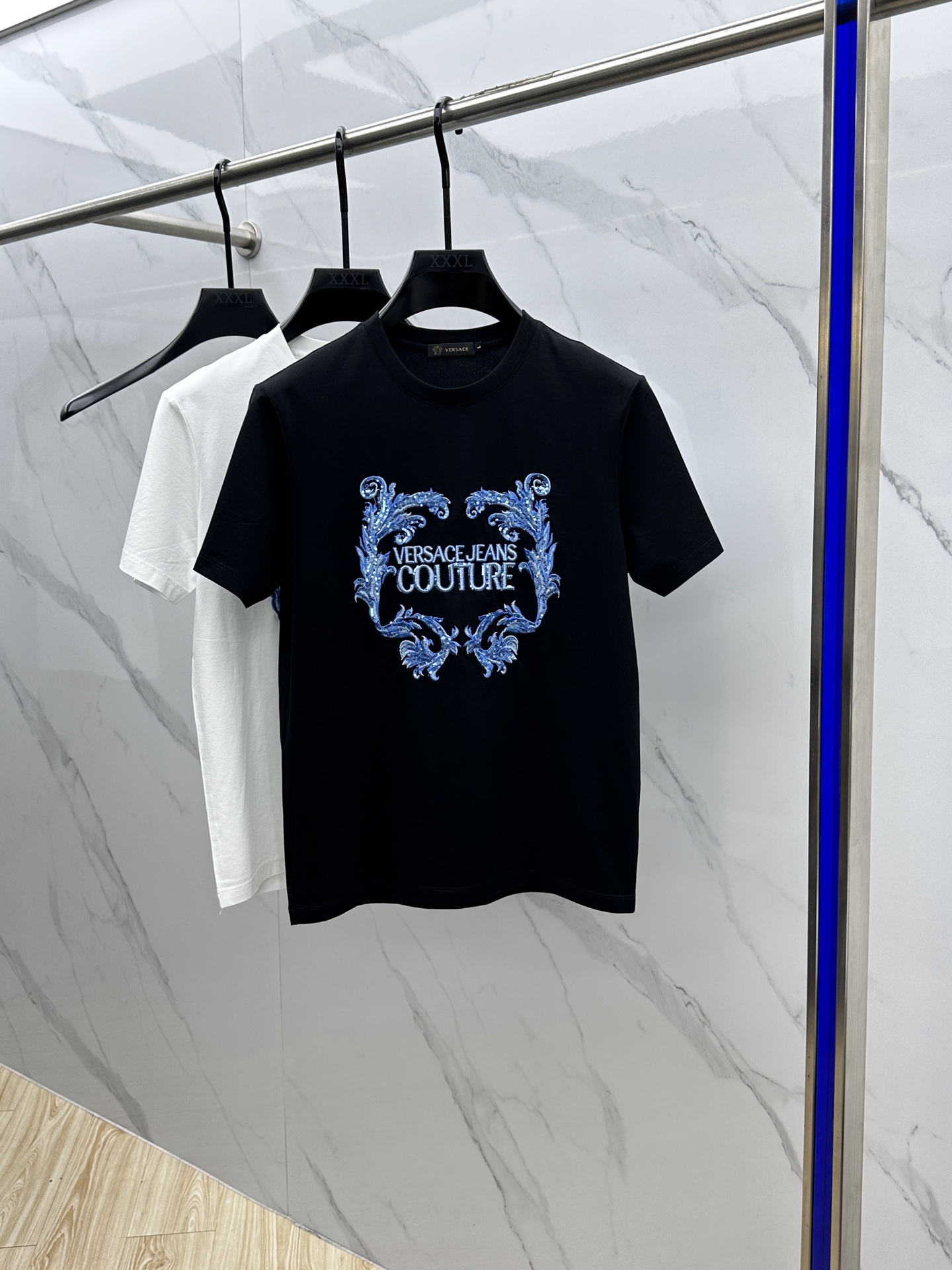  🆕VERSACE·范思哲  2025春夏新款首发专柜最新款短袖圆领T恤 高端订制 设计前卫时尚！品牌l