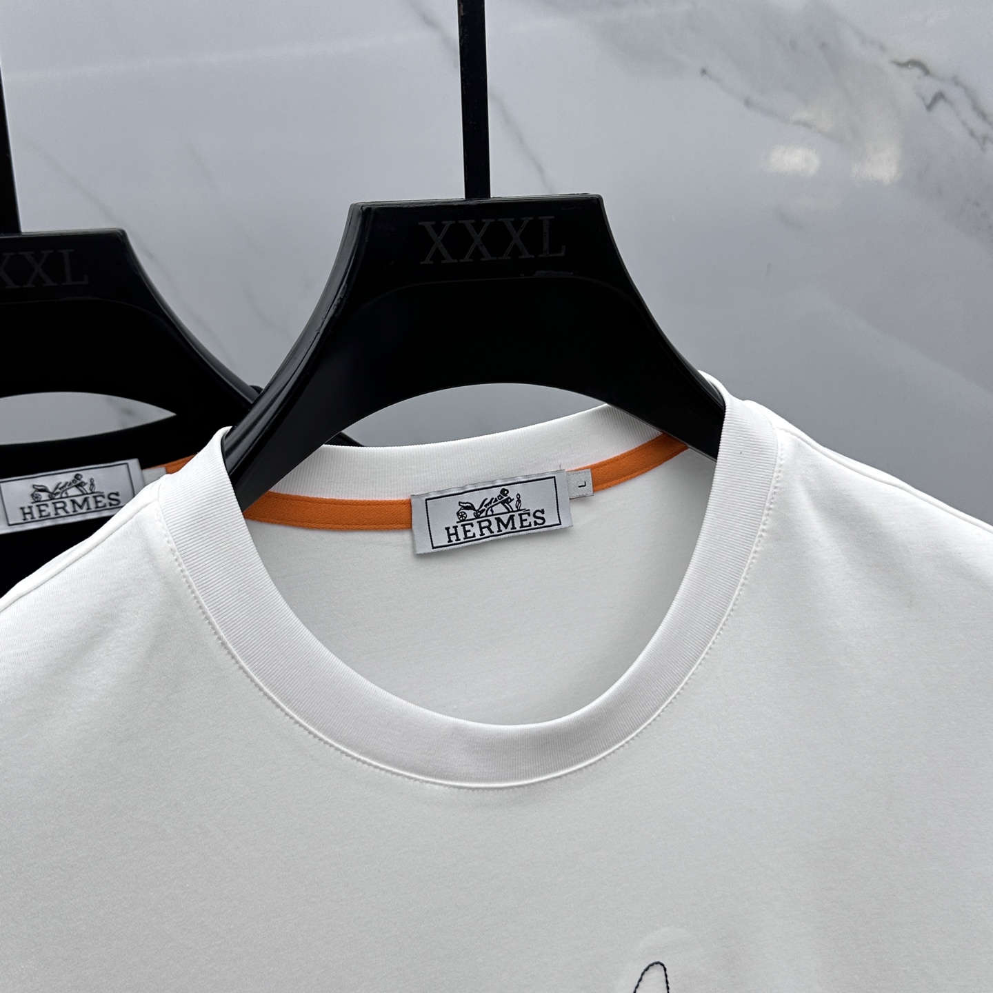  🆕HERMES·爱马仕  2025春夏新款首发专柜最新款短袖圆领T恤 高端订制 设计前卫时尚！品牌lo