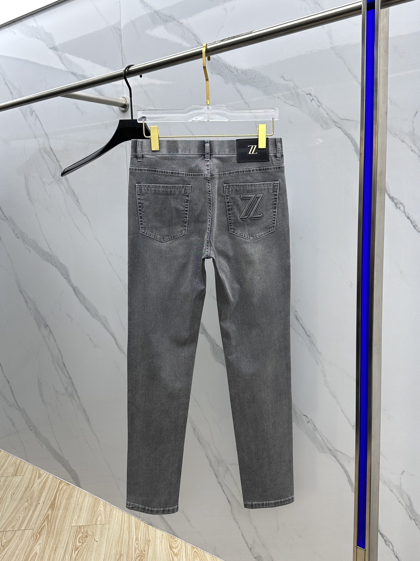  🆕ZEGNA·杰尼亚 🔥高端定制、2025早春薄款最新款牛仔裤 柜台同步发售 小脚版型，进口固色面料 