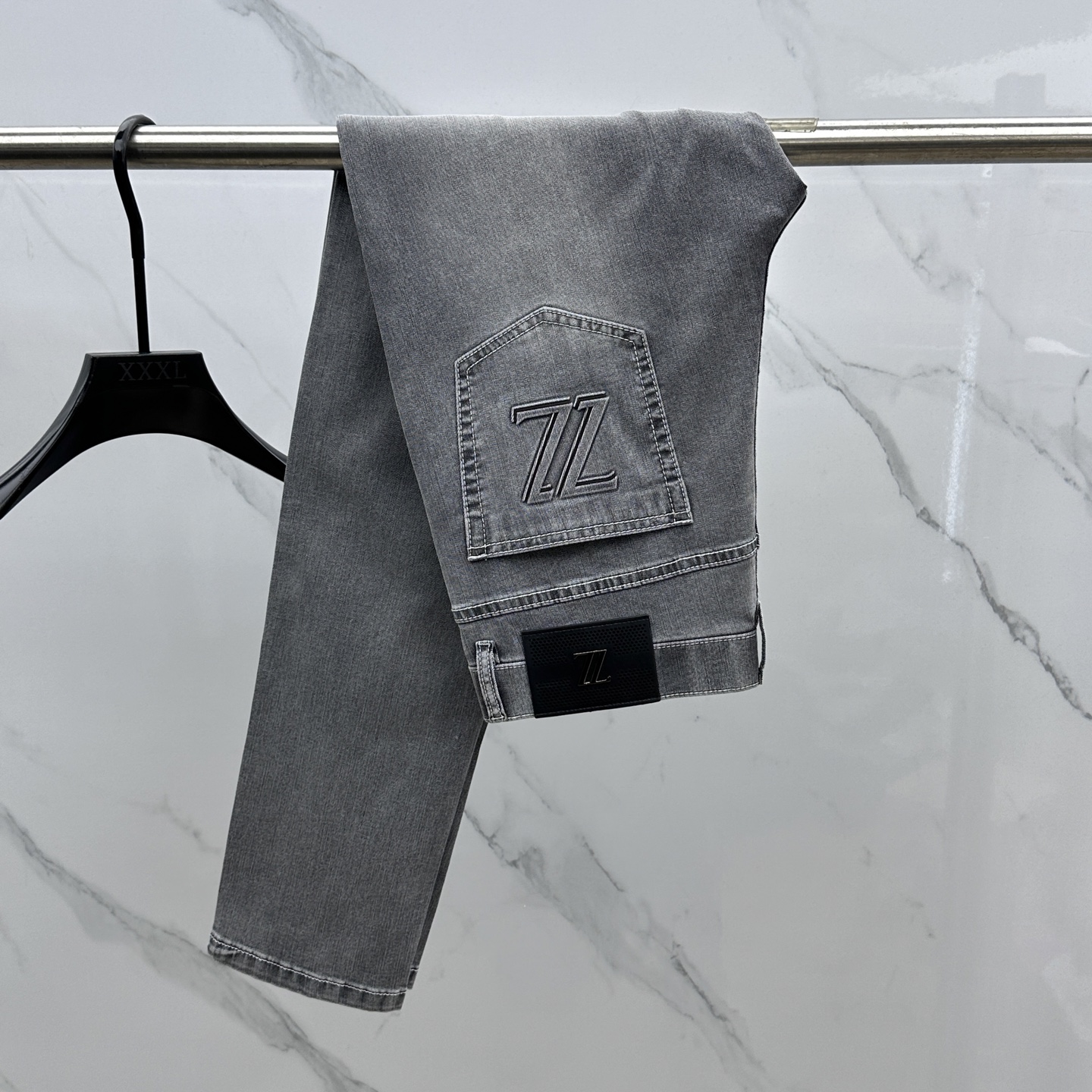  🆕ZEGNA·杰尼亚 🔥高端定制、2025早春薄款最新款牛仔裤 柜台同步发售 小脚版型，进口固色面料 