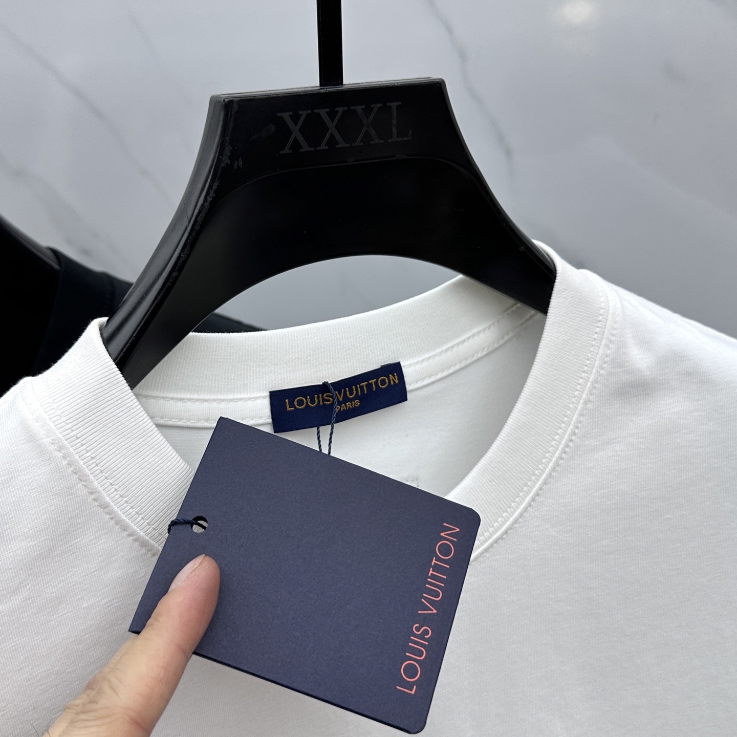  🆕Louis Vuitton·路易威登  2025FW春夏新品圆领打底外穿T恤，立体感logo微廓形半