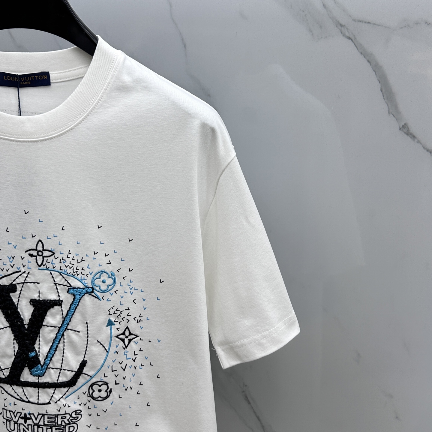  🆕Louis Vuitton·路易威登  2025FW春夏新品圆领打底外穿T恤，立体感logo微廓形半