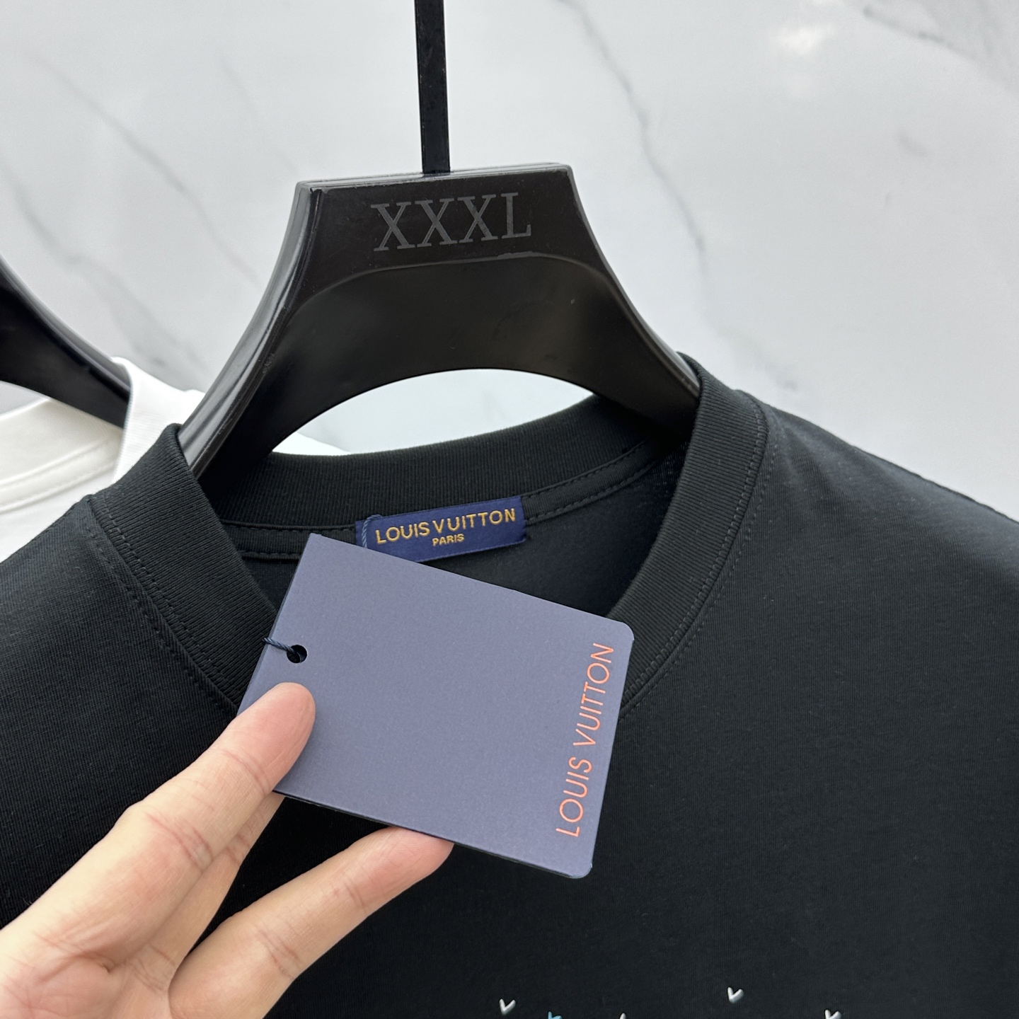 🆕Louis Vuitton·路易威登  2025FW春夏新品圆领打底外穿T恤，立体感logo微廓形半