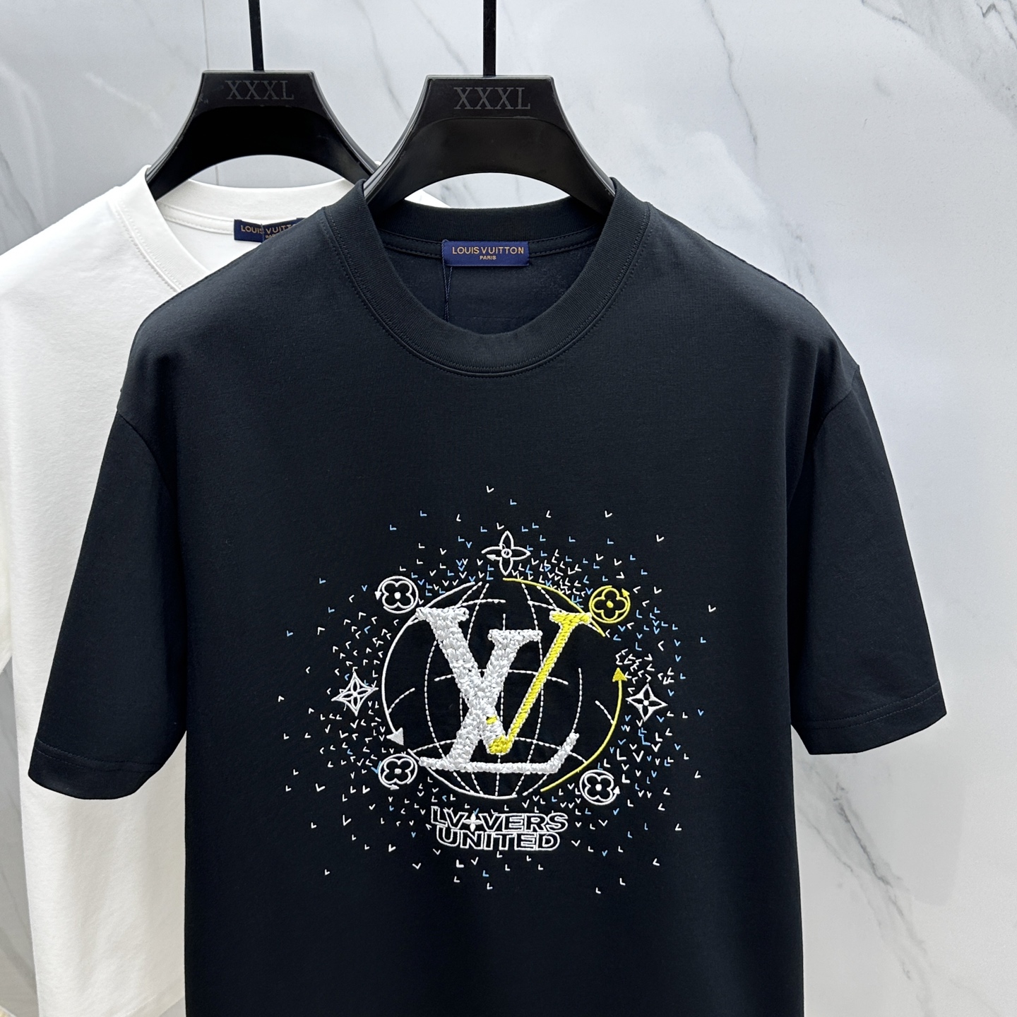  🆕Louis Vuitton·路易威登  2025FW春夏新品圆领打底外穿T恤，立体感logo微廓形半