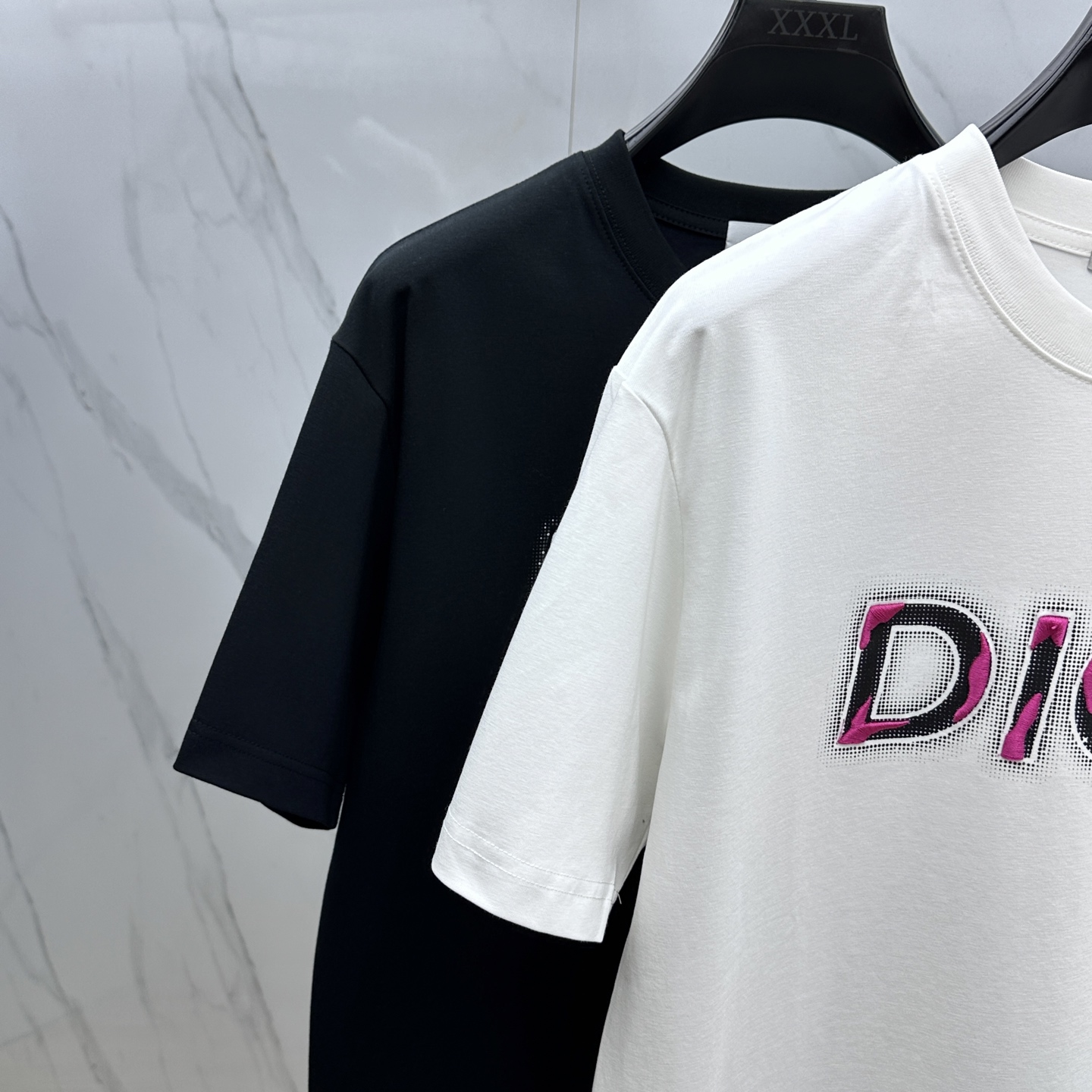  🆕Christian Dior·迪奥   2025FW春夏新品圆领打底外穿T恤，立体感logo微廓形半