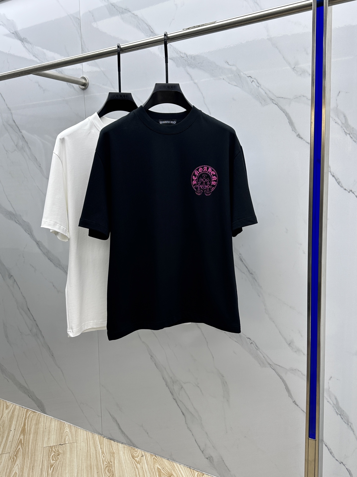 🆕CH*克罗心 2025FW春夏新品圆领打底外穿T恤，立体感logo微...