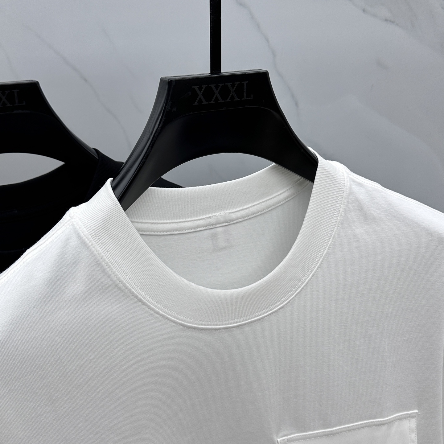  🆕Moncler·蒙口 2025FW春夏新品圆领打底外穿T恤，立体感logo微廓形半袖活性纯棉打底T恤