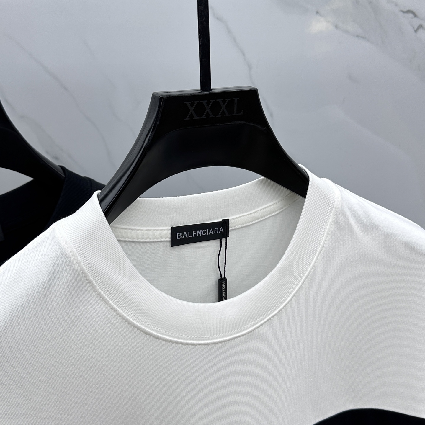  🆕Balenciag*巴黎 2025FW春夏新品圆领打底外穿T恤，立体感logo微廓形半袖纯棉打底，手