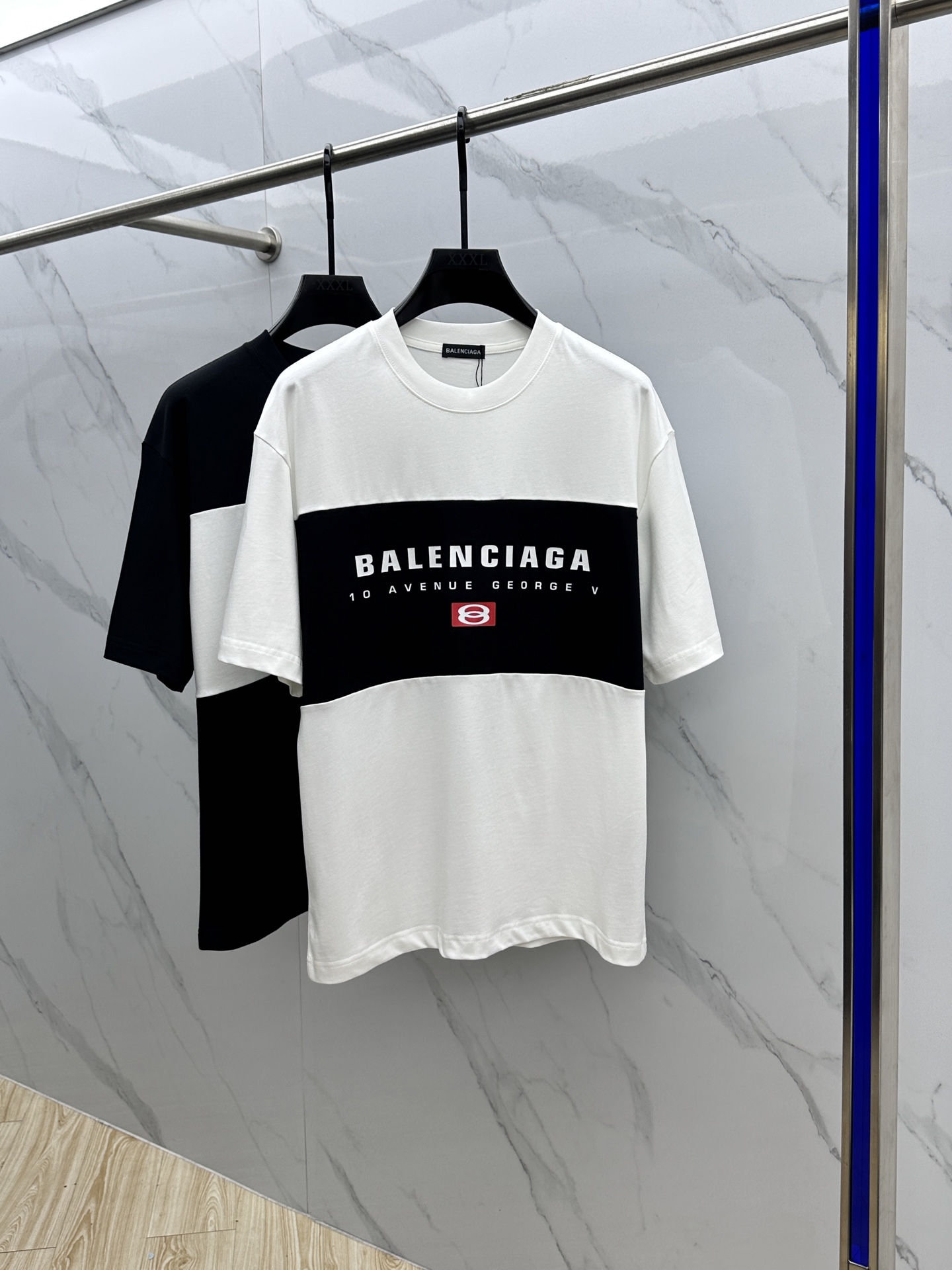  🆕Balenciag*巴黎 2025FW春夏新品圆领打底外穿T恤，立体感logo微廓形半袖纯棉打底，手