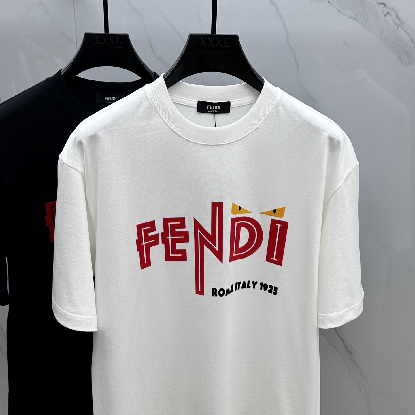  🆕Fendi*芬迪 2025FW春夏新品圆领打底外穿T恤，立体感logo微廓形半袖纯棉打底，手感面糯有