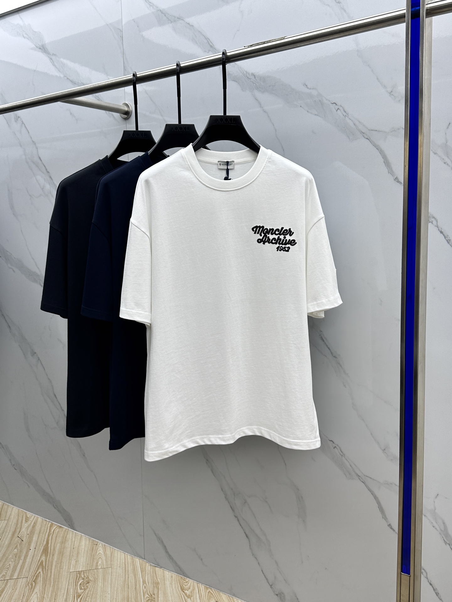 Moncler 2025FW Crew Neck Short Sleeve T-Shirt with 3D Logo 2 i1745172237876 7979 0 0