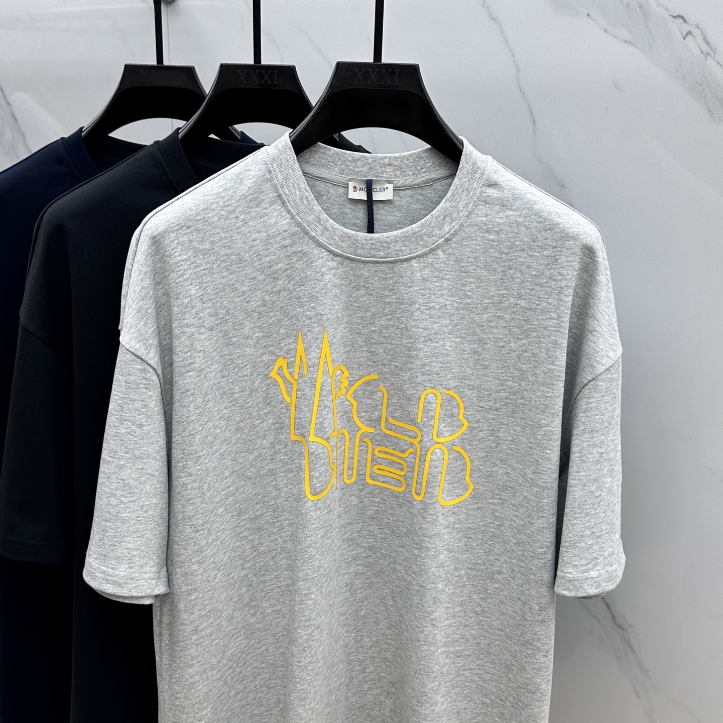 Moncler 2025FW Spring/Summer Crewneck T-Shirt with 3D Logo - Unisex 3 i1745172269006 2459 0 1
