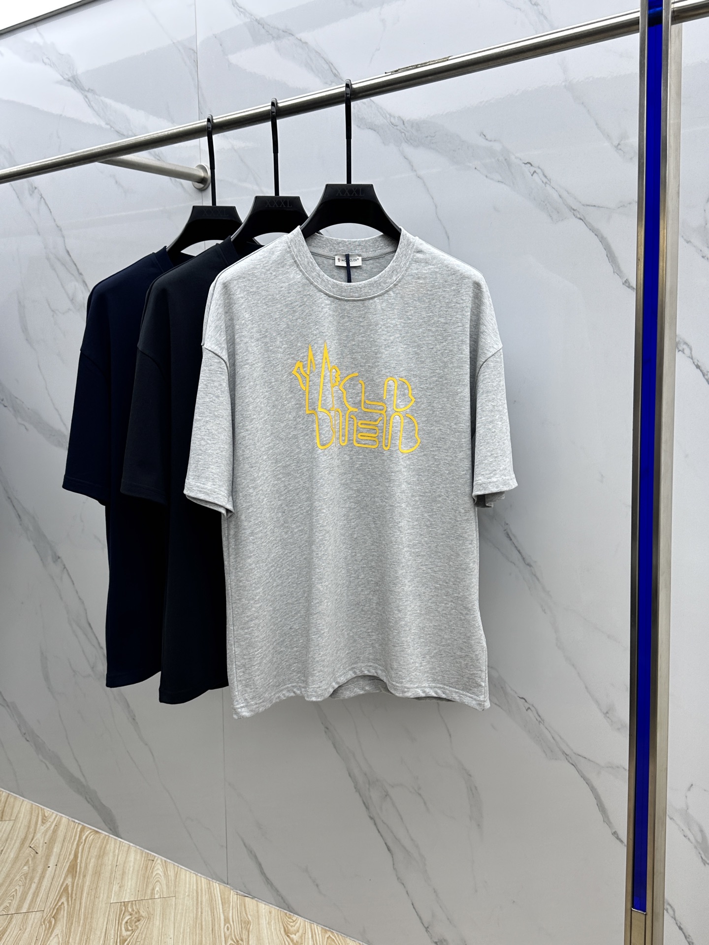 Moncler 2025FW Spring/Summer Crewneck T-Shirt with 3D Logo - Unisex